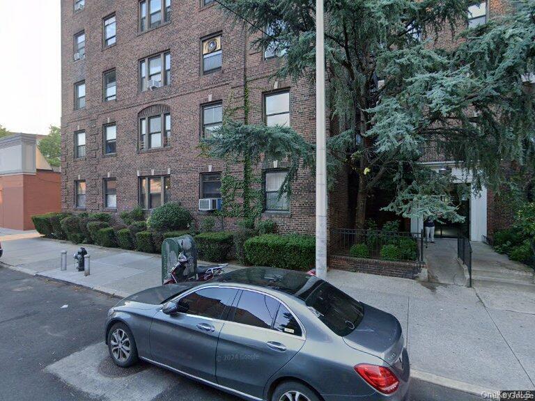 3121 54th St Unit 5K