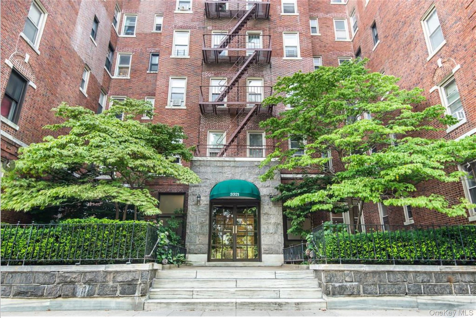 3321 Bruckner Blvd Unit 4M