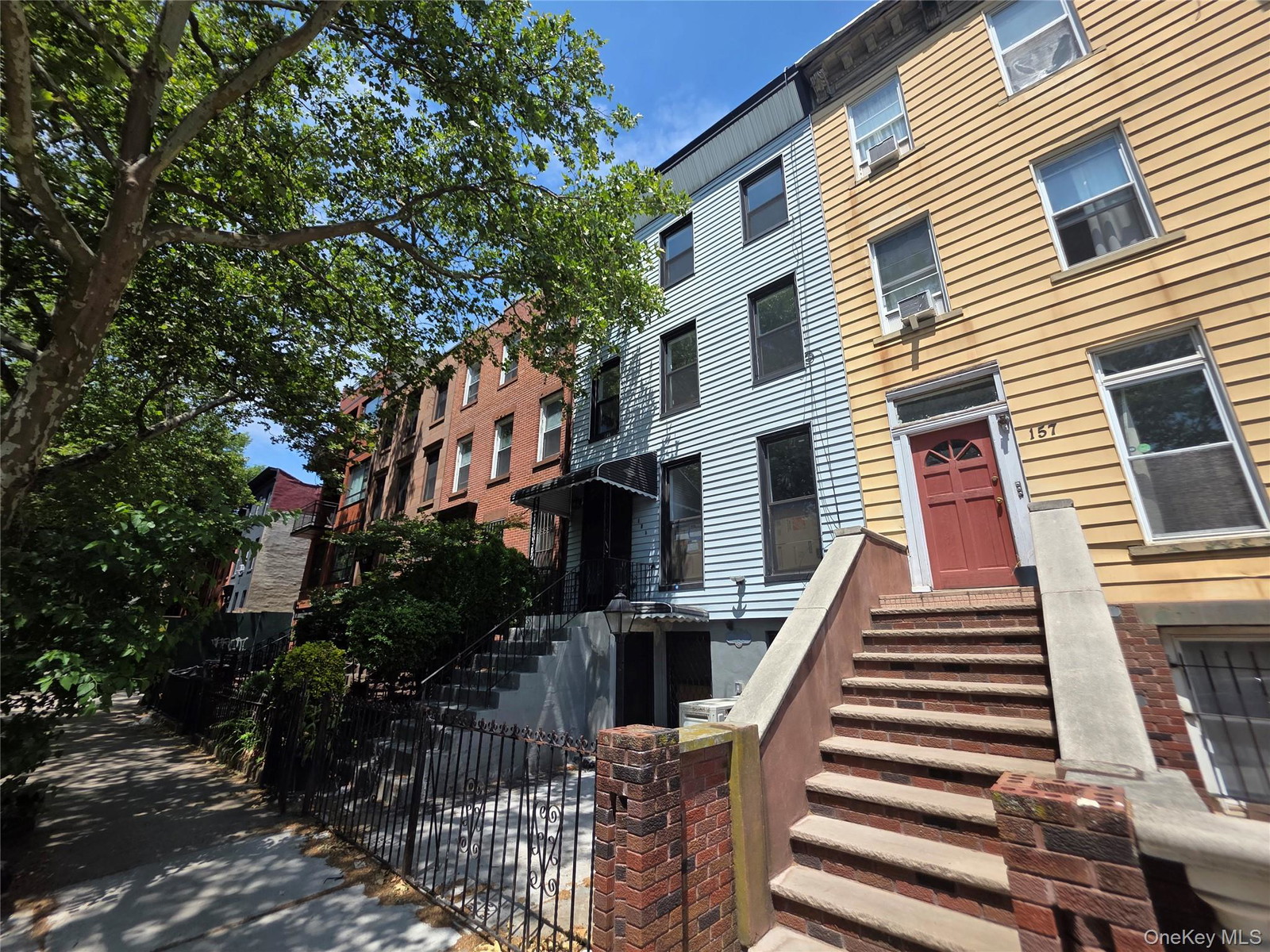 155 Clifton Pl