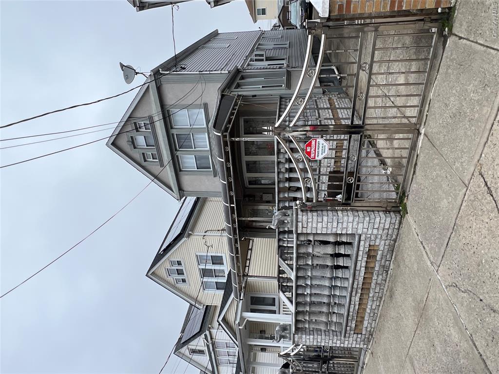 10949 132nd St