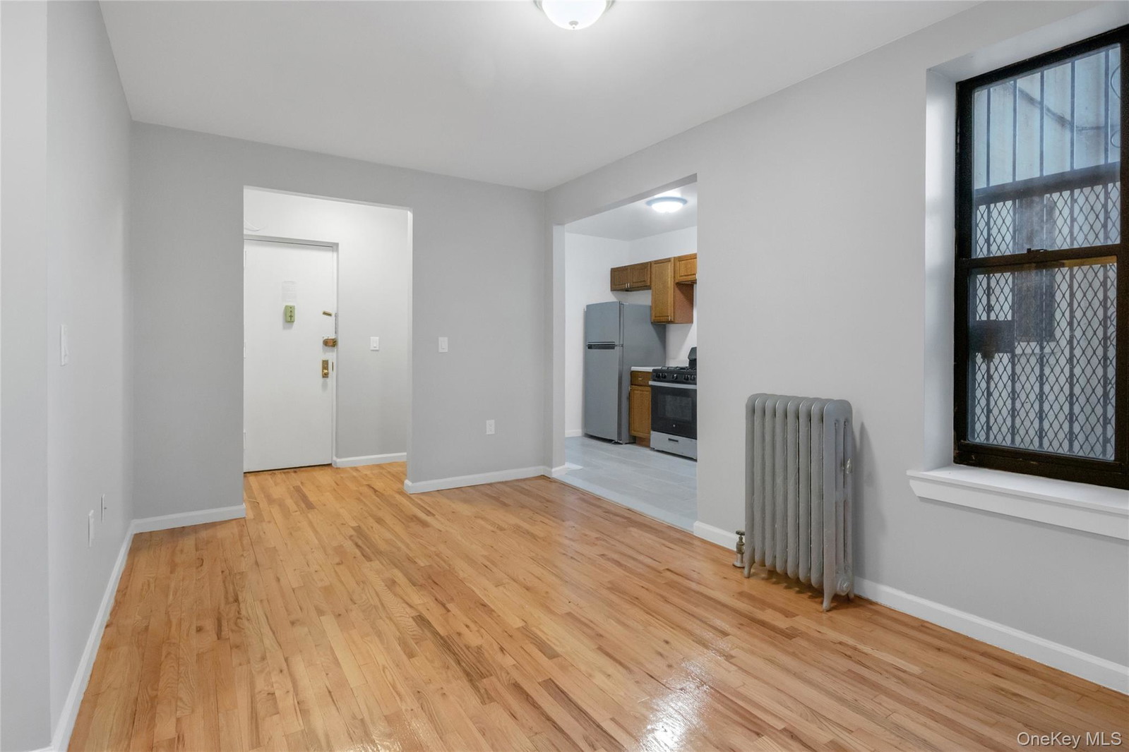 2410 Davidson Ave Unit B5