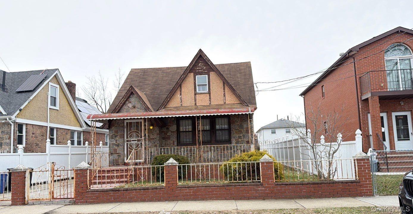 13515 220th Pl