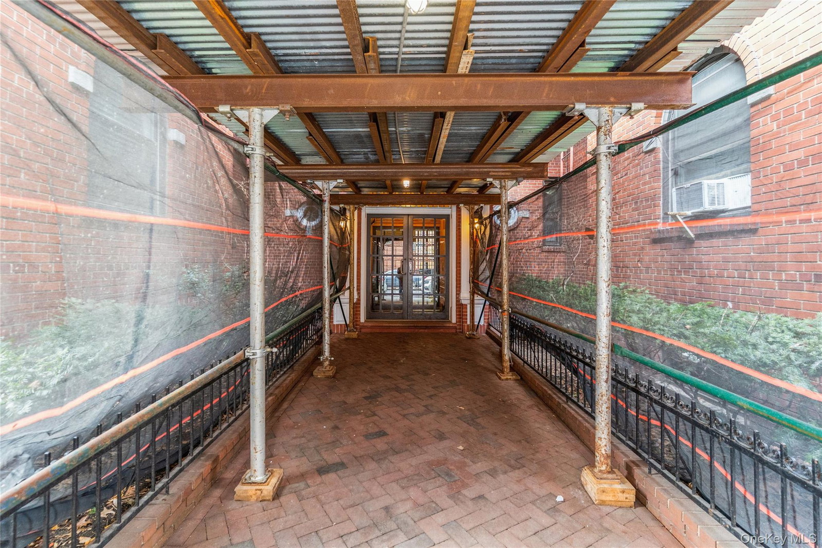 3530 73rd St Unit 2B