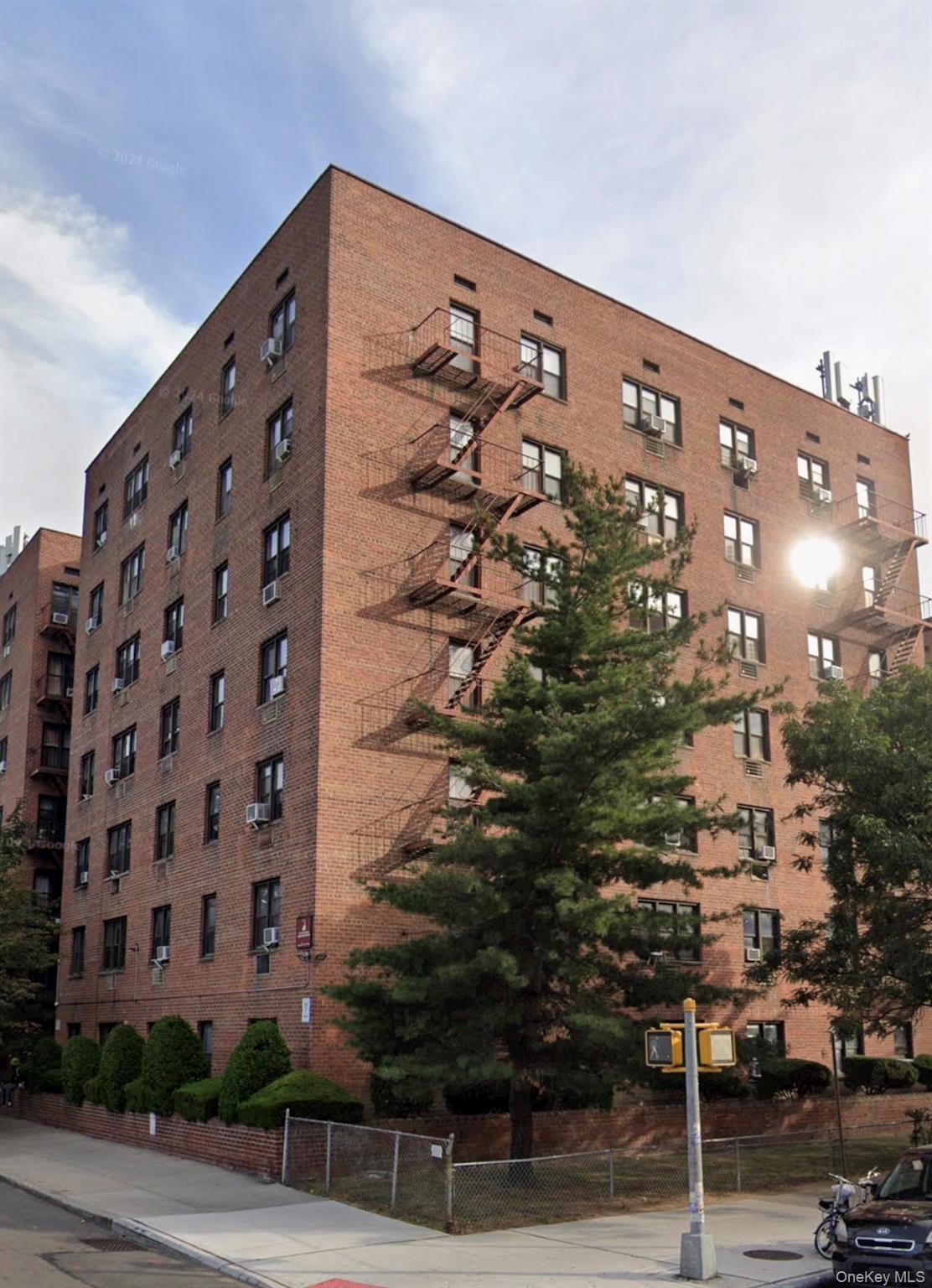 5525 98th St Unit 1A