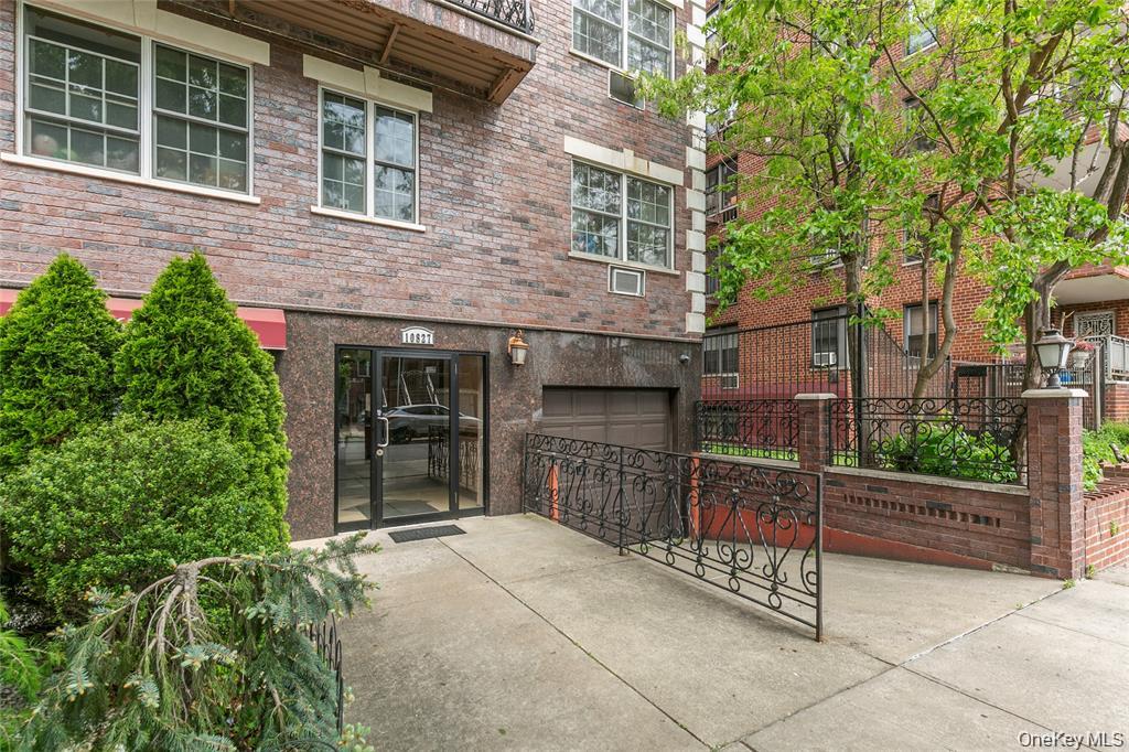 10827 63rd Ave Unit 3B