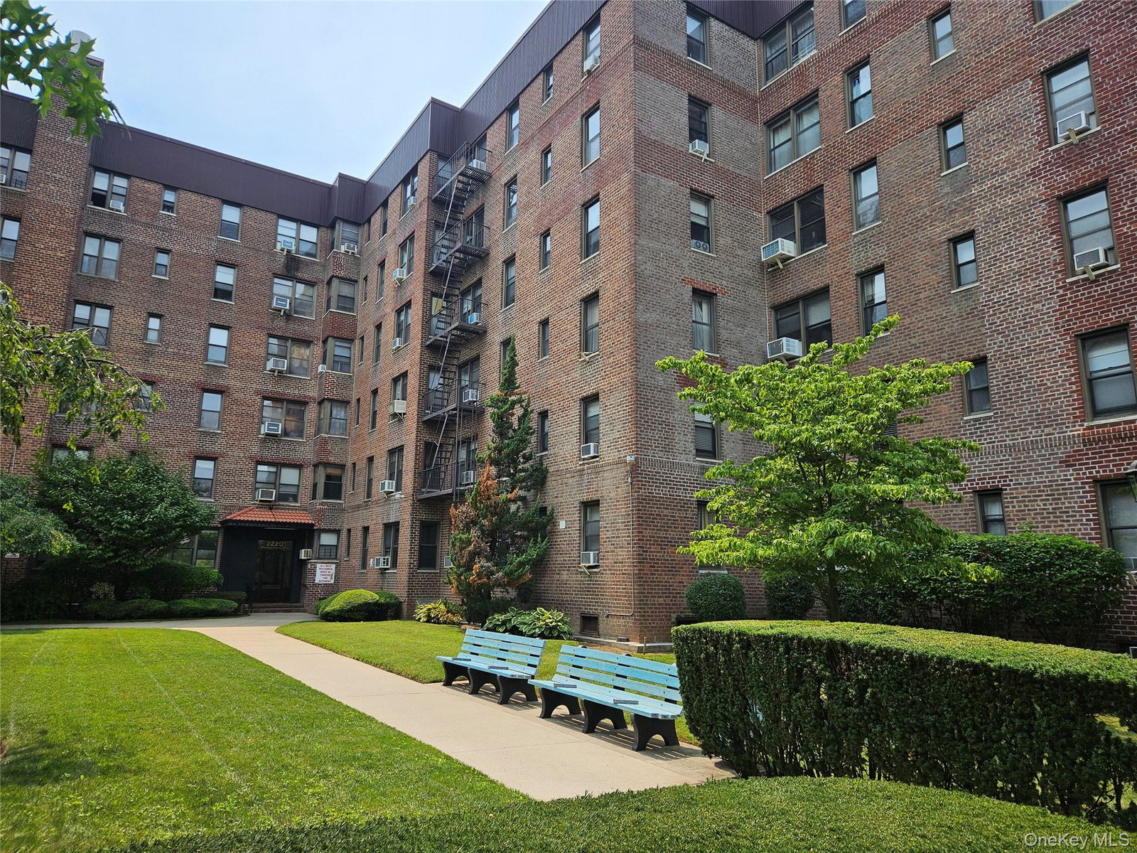 2220 Burnett St Unit 1G