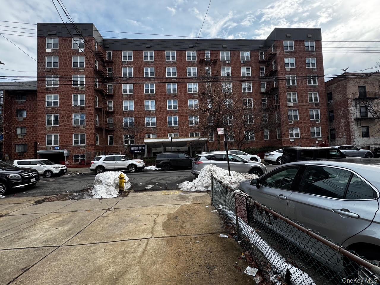 14424 37th Ave Unit 3J