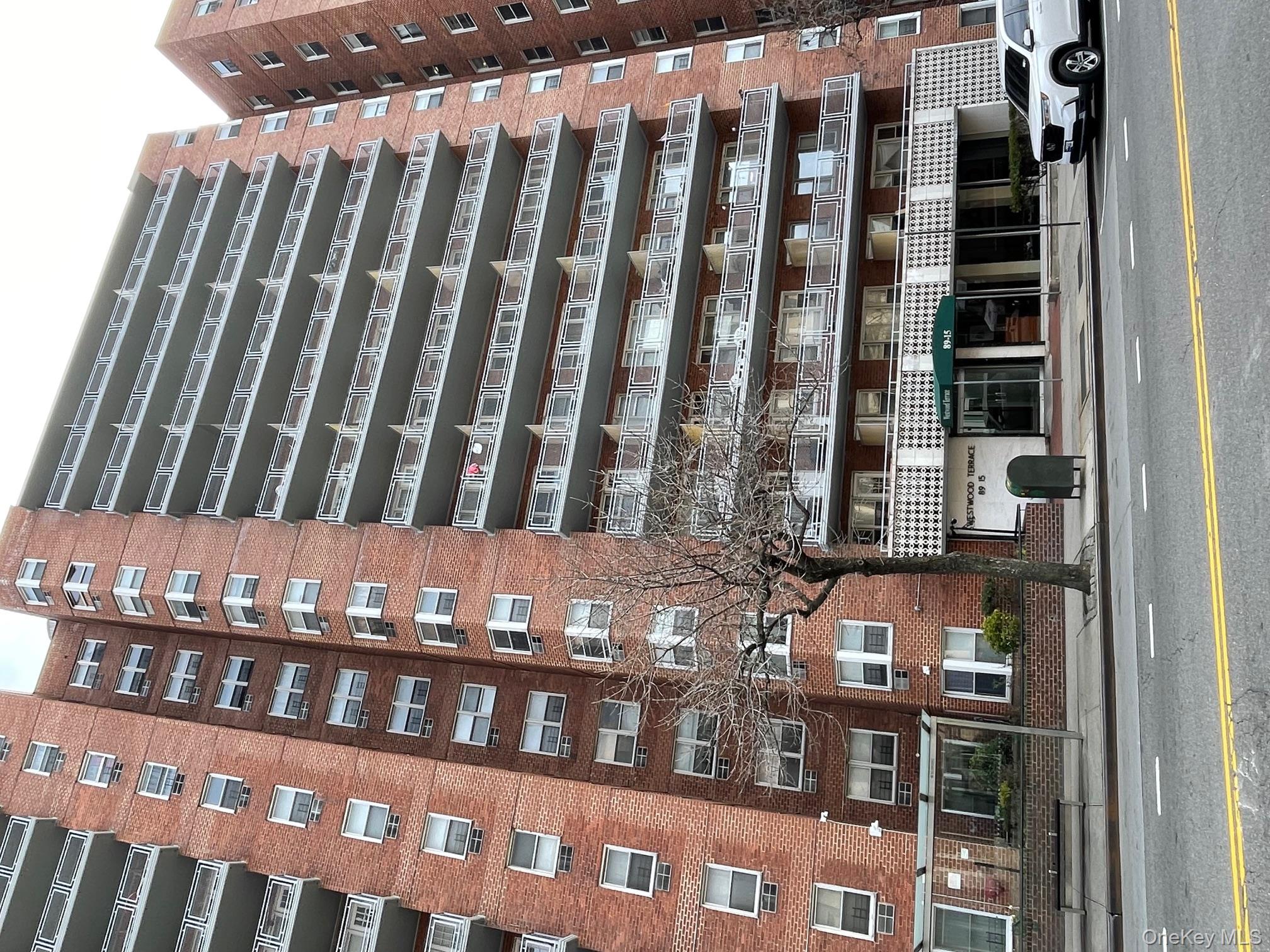 8915 Parsons Blvd Unit 3L