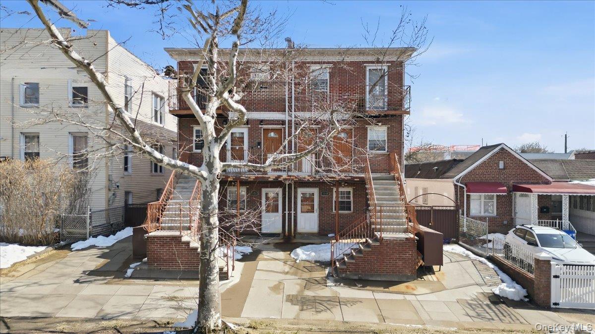 3544 Laconia Ave # 3546
