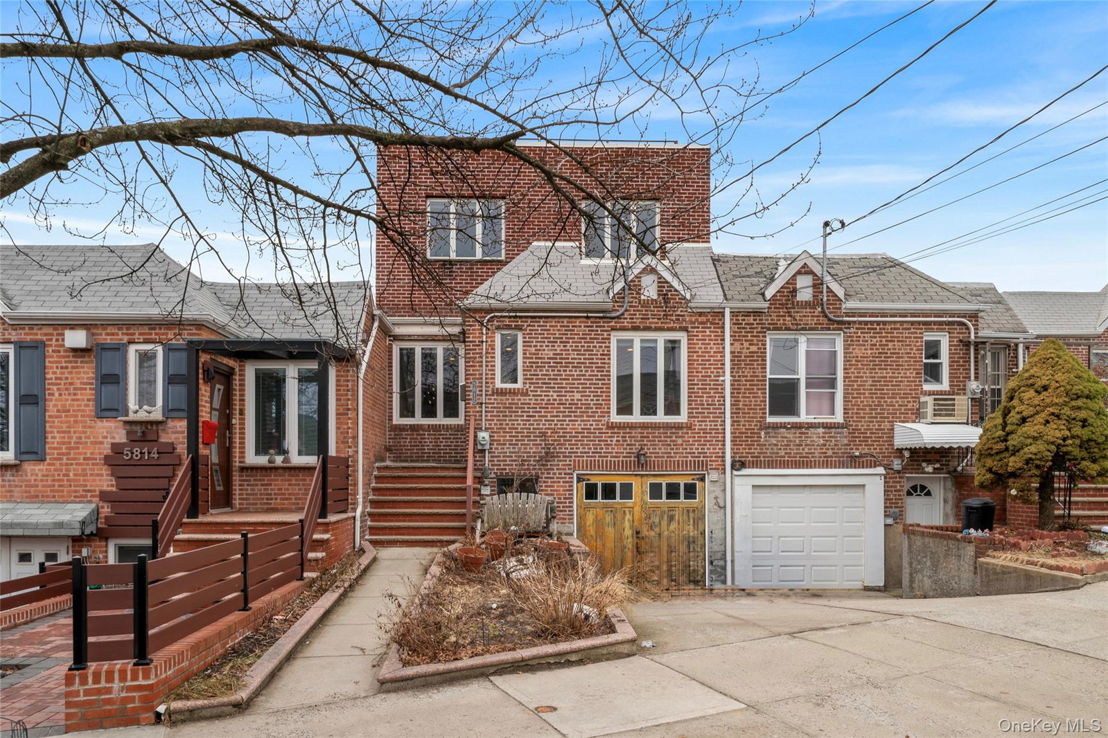 5812 77th Pl