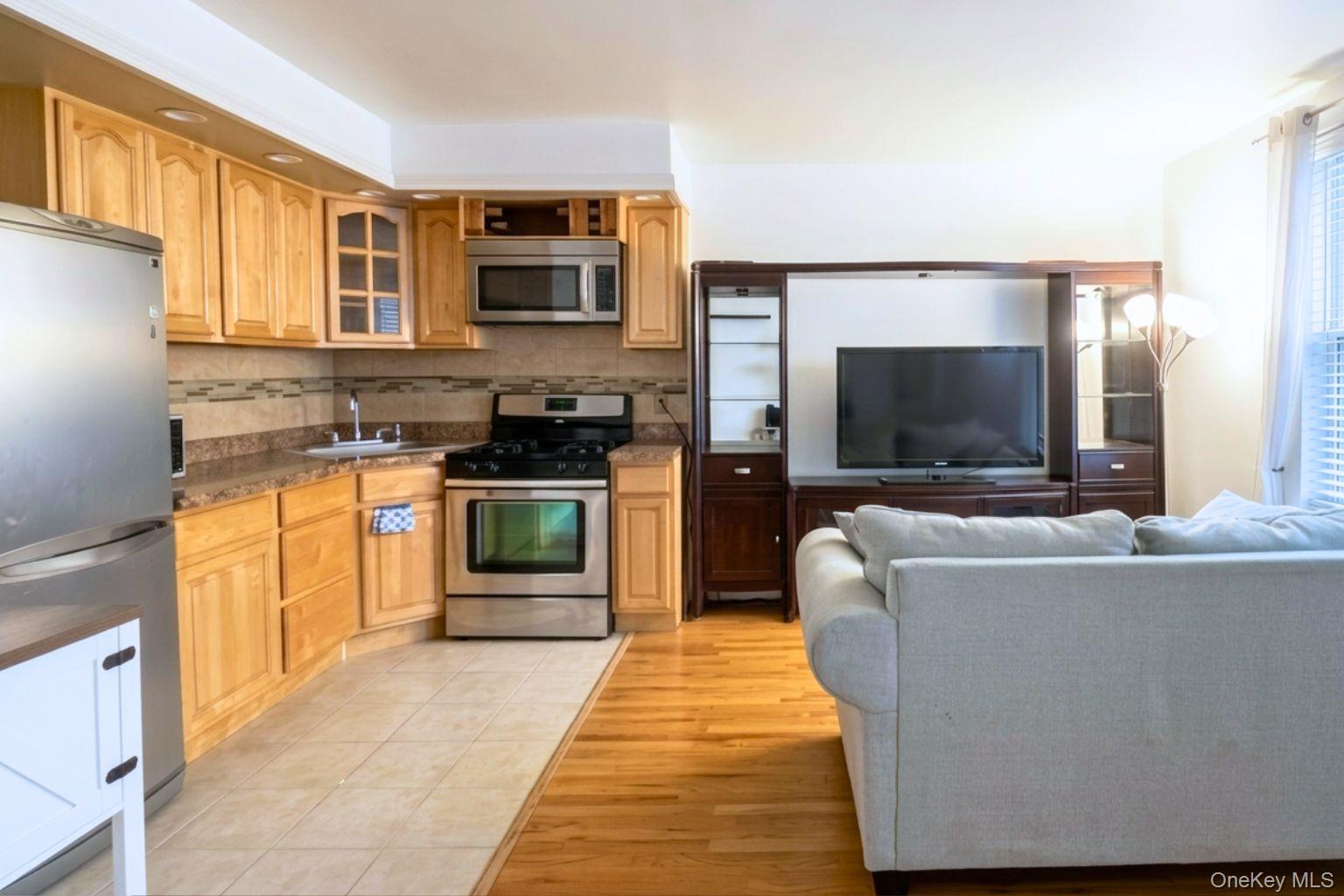 19302 39th Ave Unit 1