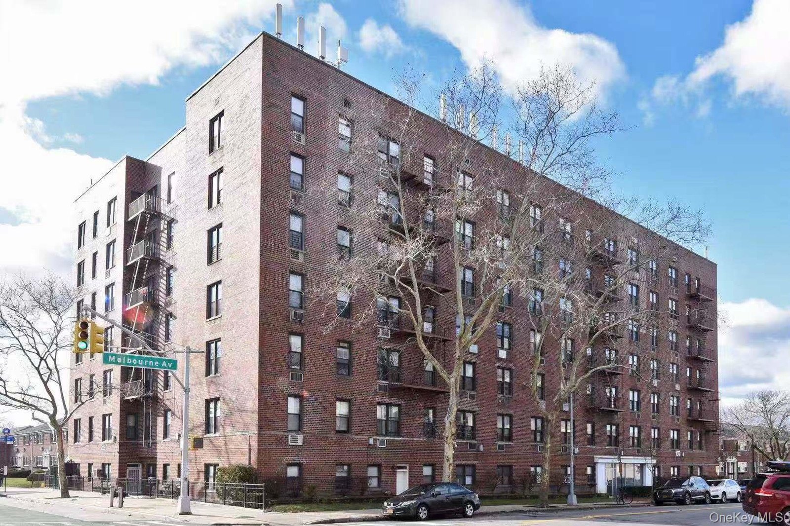 15272 Melbourne Ave Unit 2G
