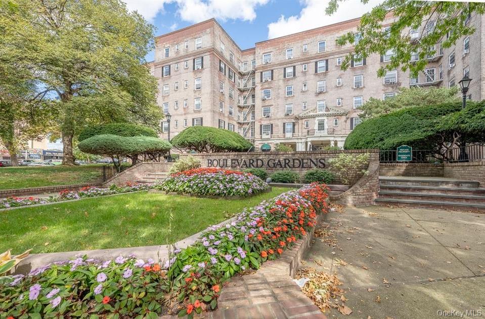 3069 Hobart St Unit B3k
