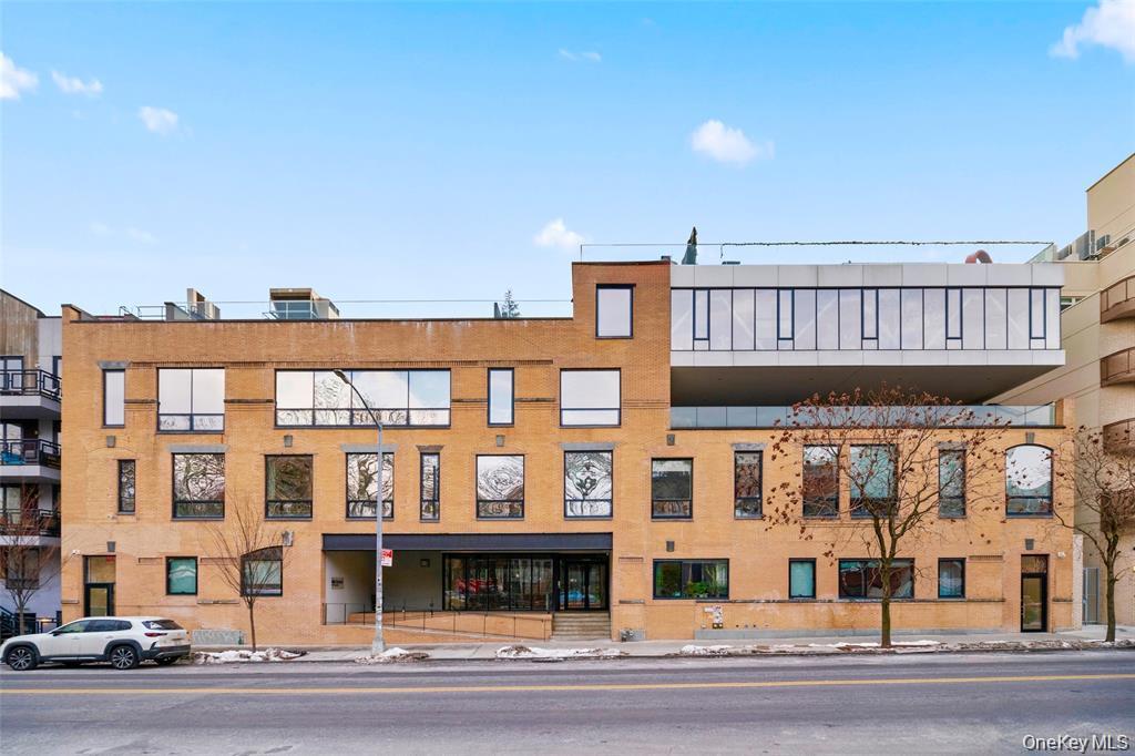 850 Metropolitan Ave Unit 1E