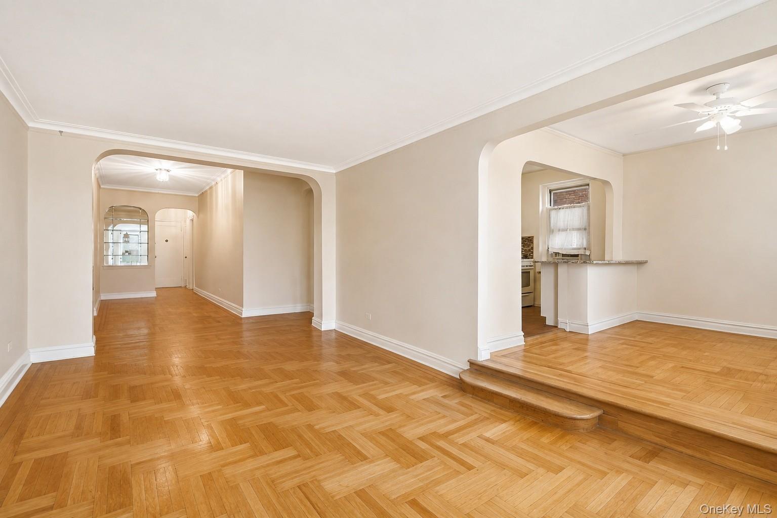 601 Pelham Pkwy N Unit 106