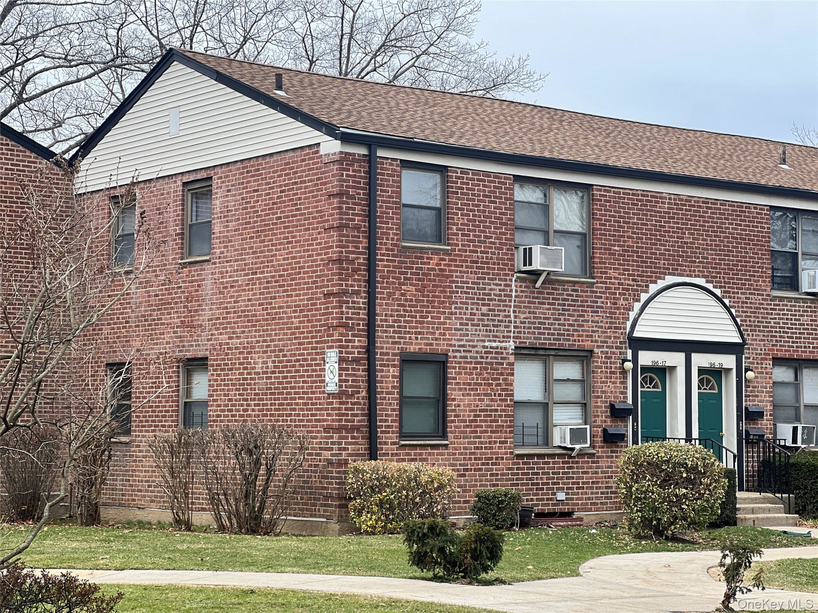 19617 73rd Avenue Unit 2nd Fl