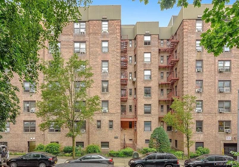 3440 78th St Unit 4A