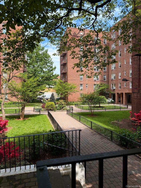 10537 65th Ave Unit 6E