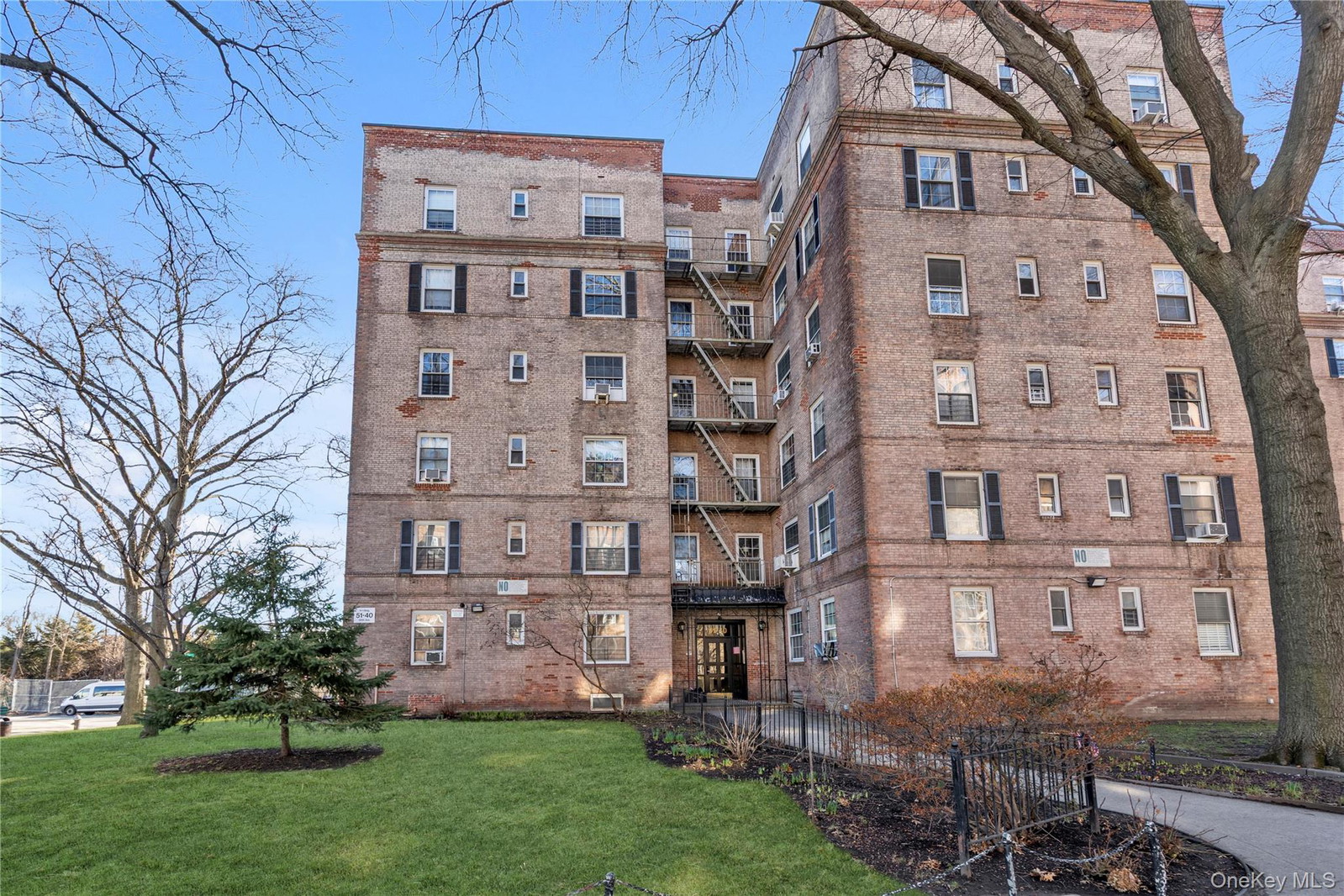5140 30th Ave Unit 5B