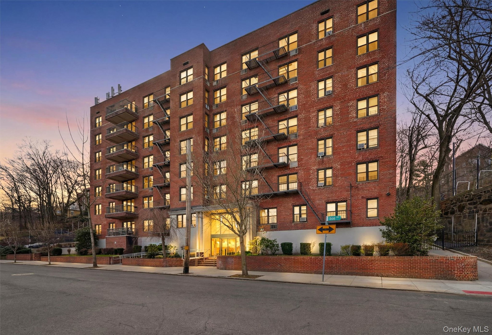 5235 Post Rd Unit 5A