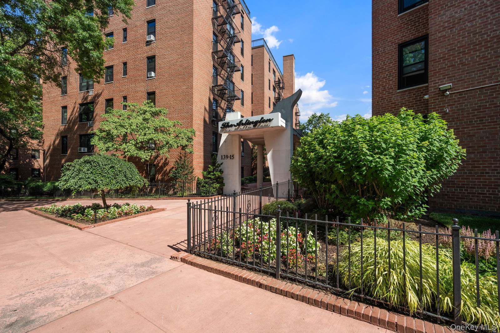 13915 83rd Ave Unit 117