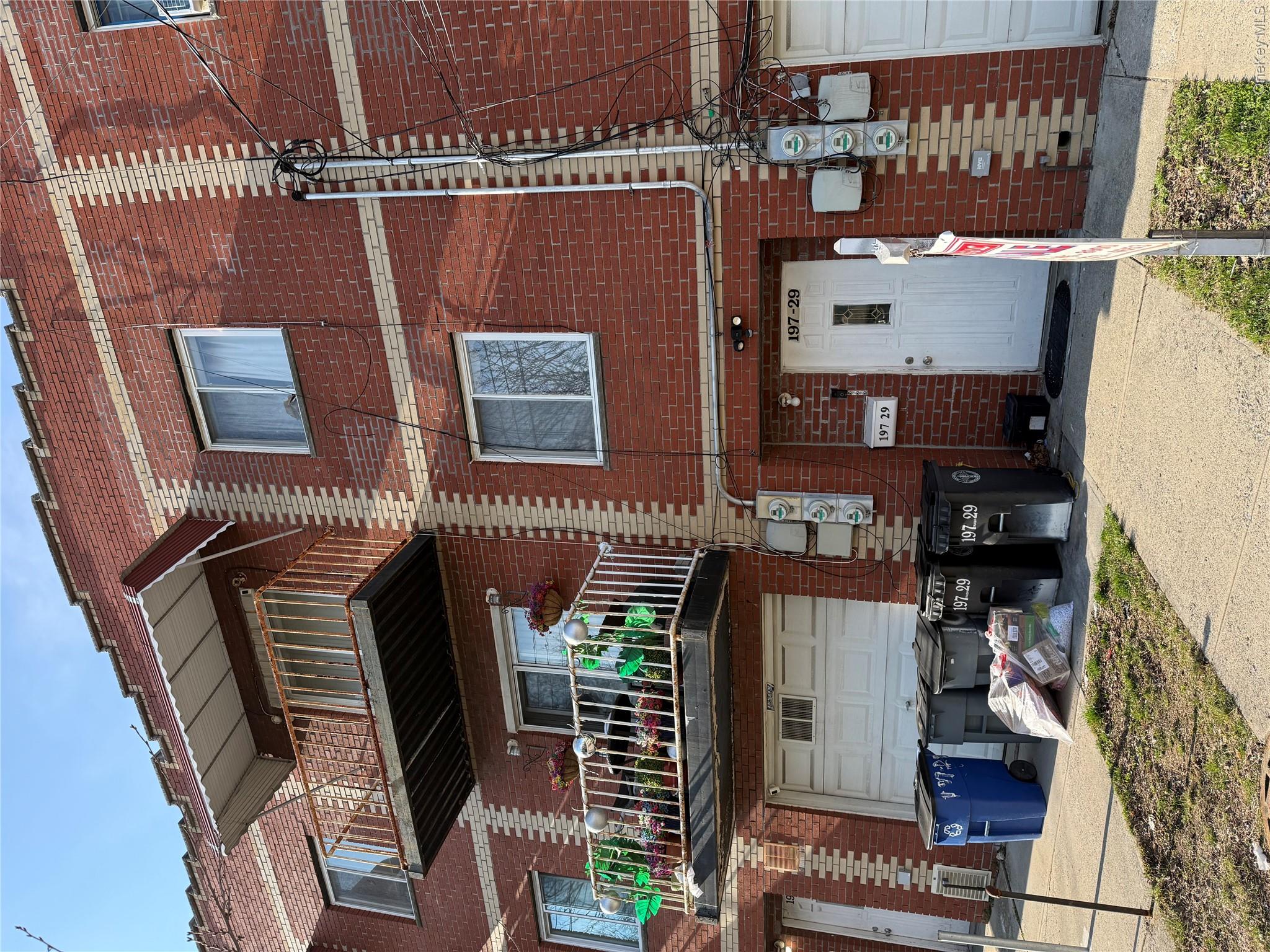 19729 Hiawatha Ave