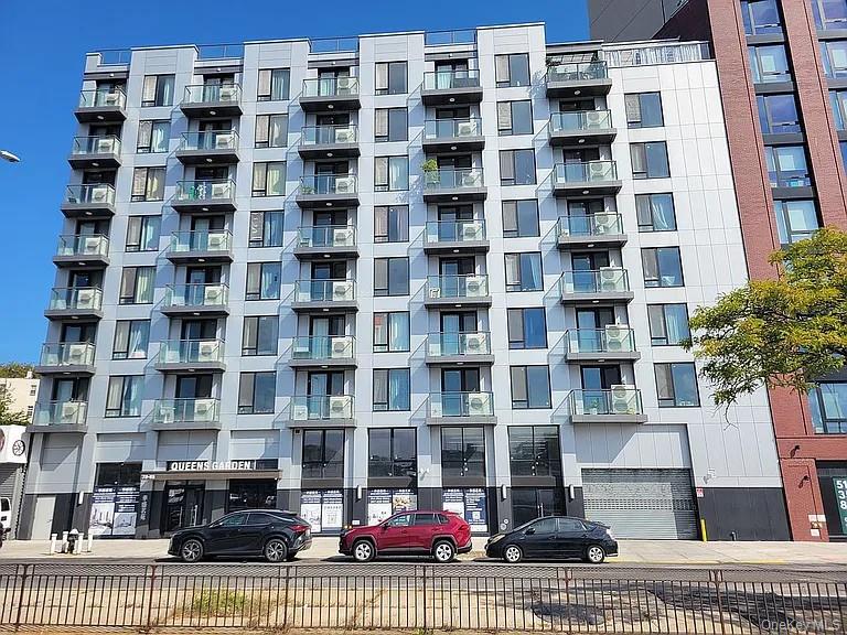 7065 Queens Blvd Unit 3L