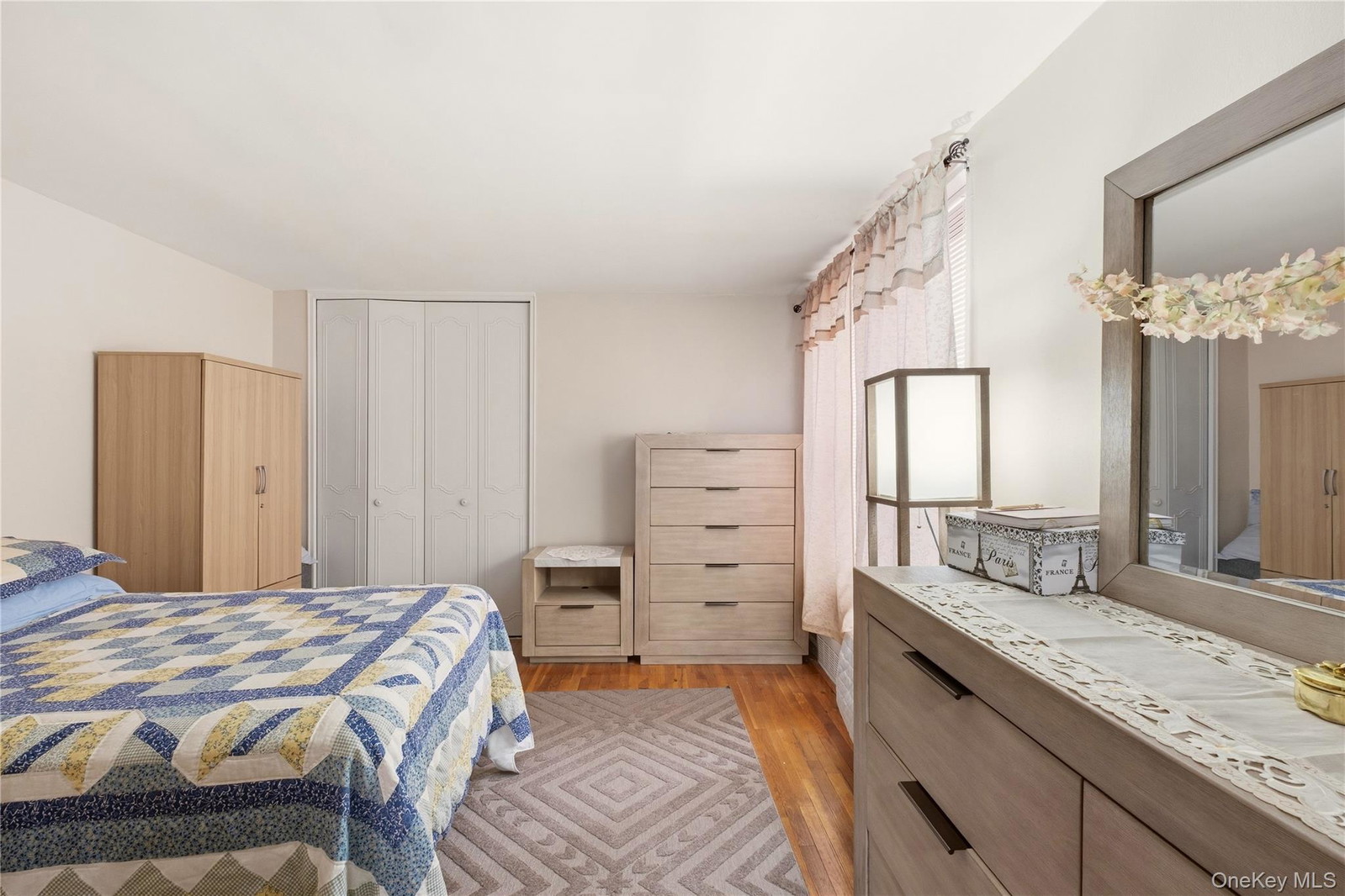 1165 E 54th St Unit 4G