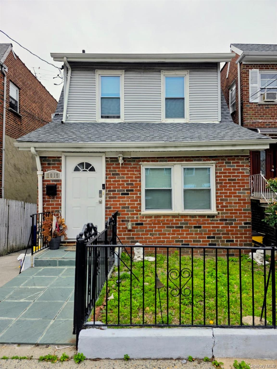 1015 Revere Ave