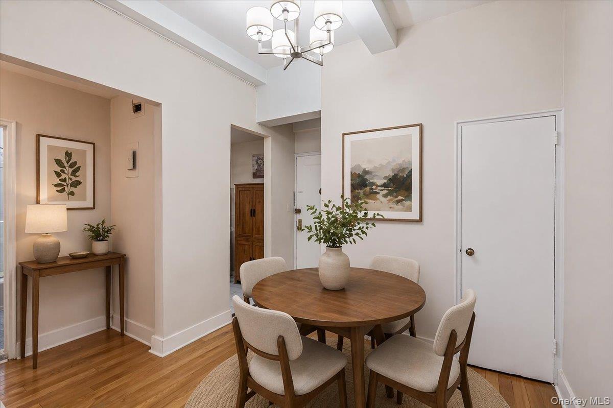 6735 Yellowstone Blvd Unit 1J