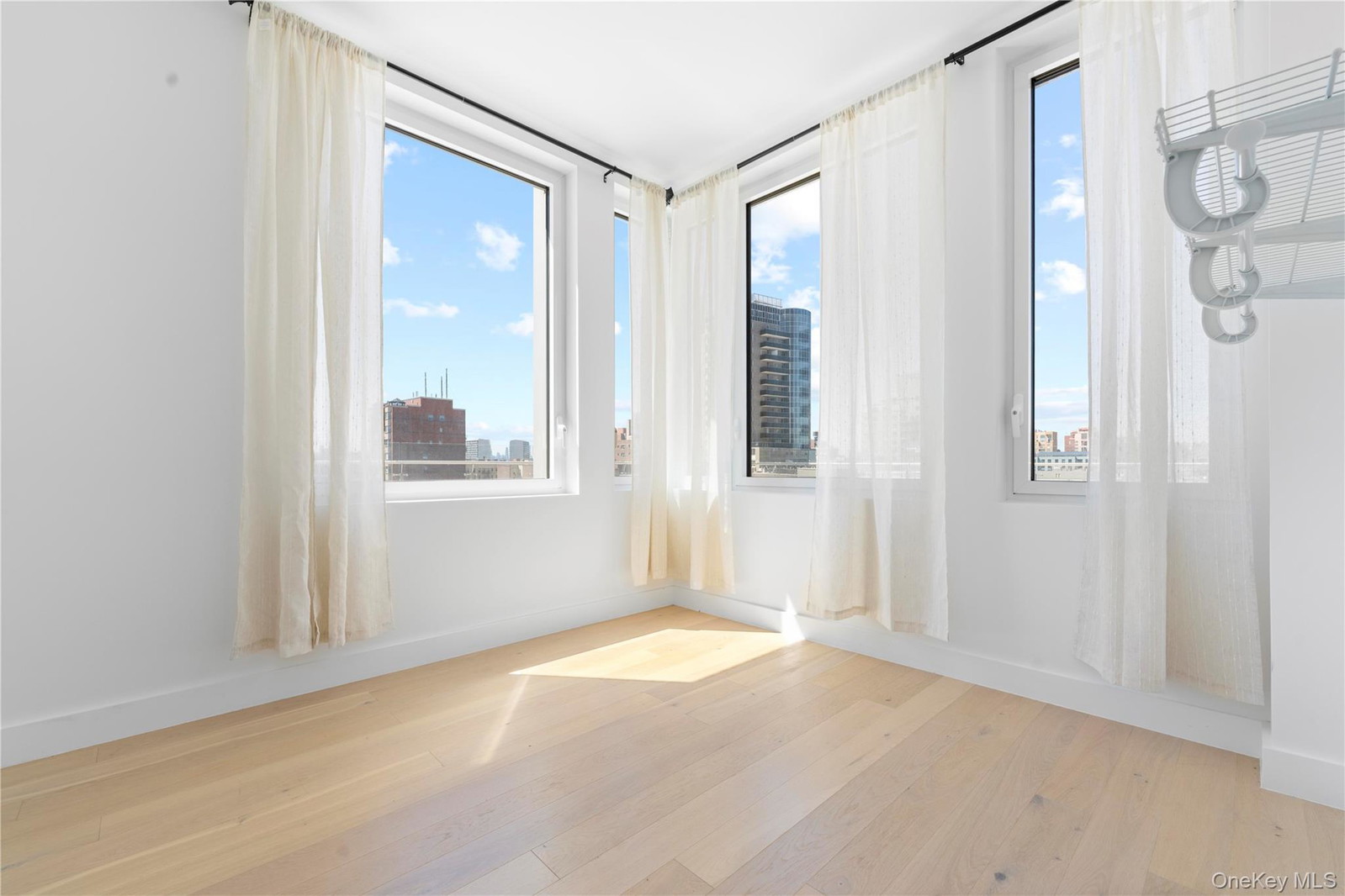 13618 Maple Ave Unit 5F