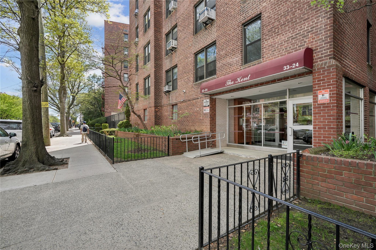 3324 Junction Blvd Unit 6R