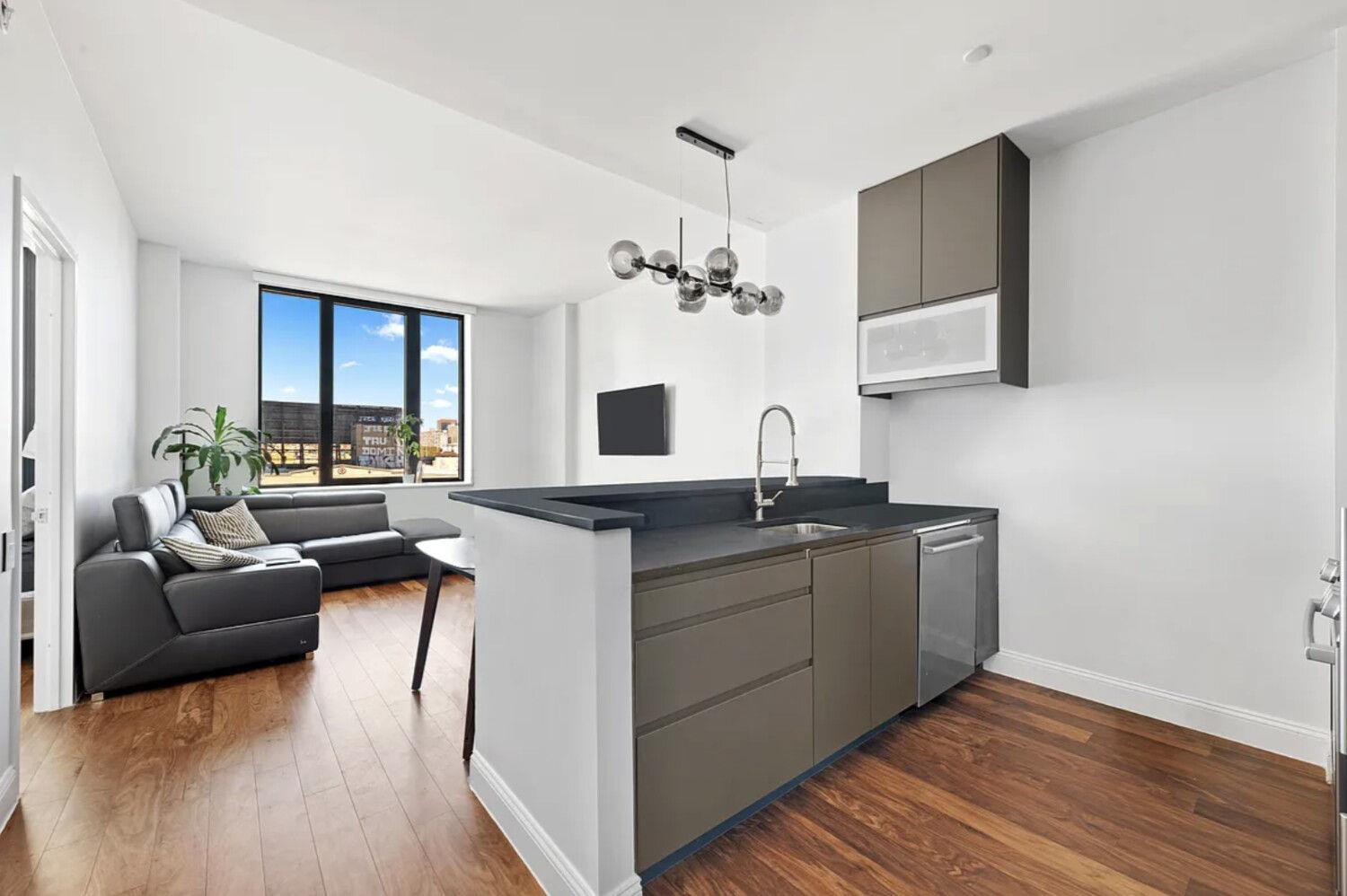 42-14 Crescent Street Unit 8B