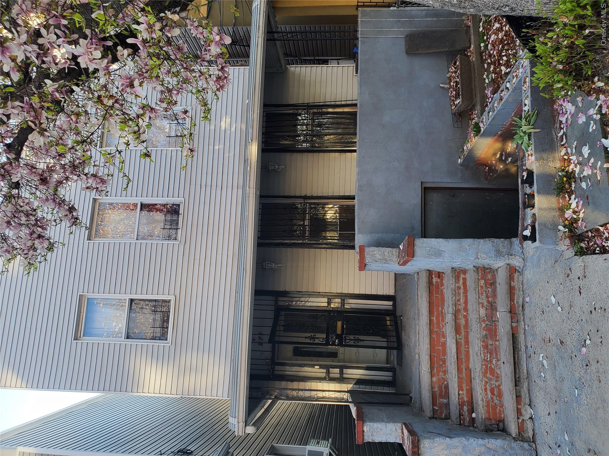 971 Teller Ave