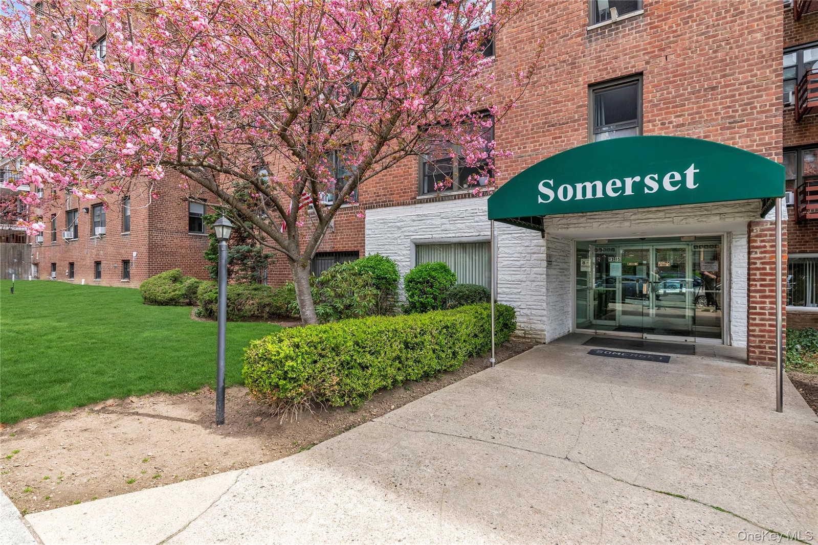 8385 116th St Unit 1F
