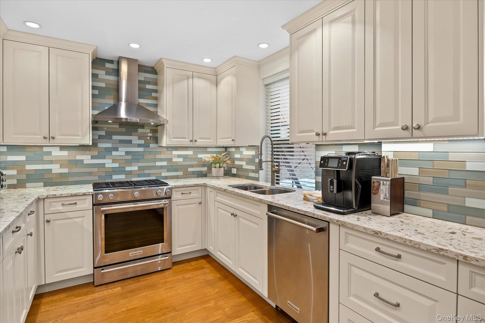 8330 98th St Unit 1H