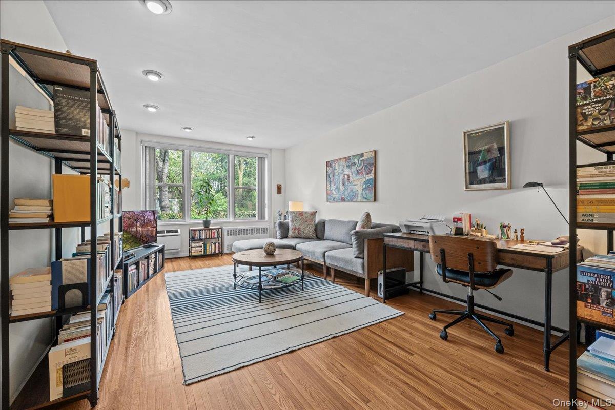 601 Kappock St Unit 2F