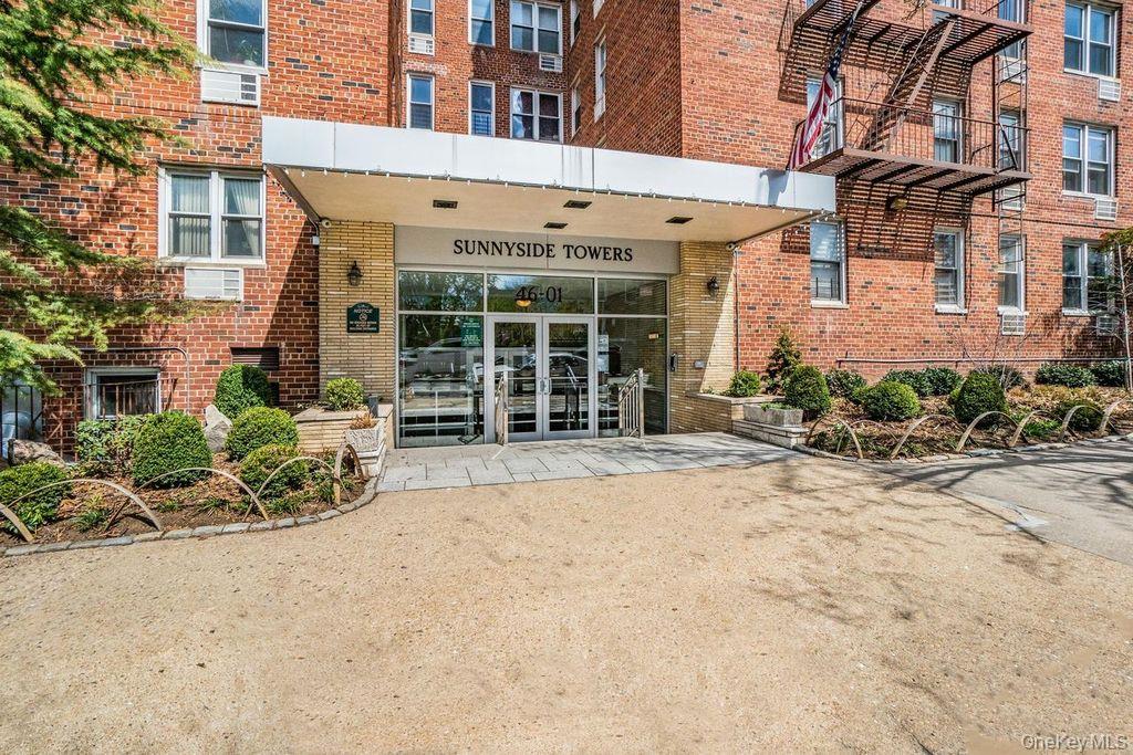 4601 39th Ave Unit 608