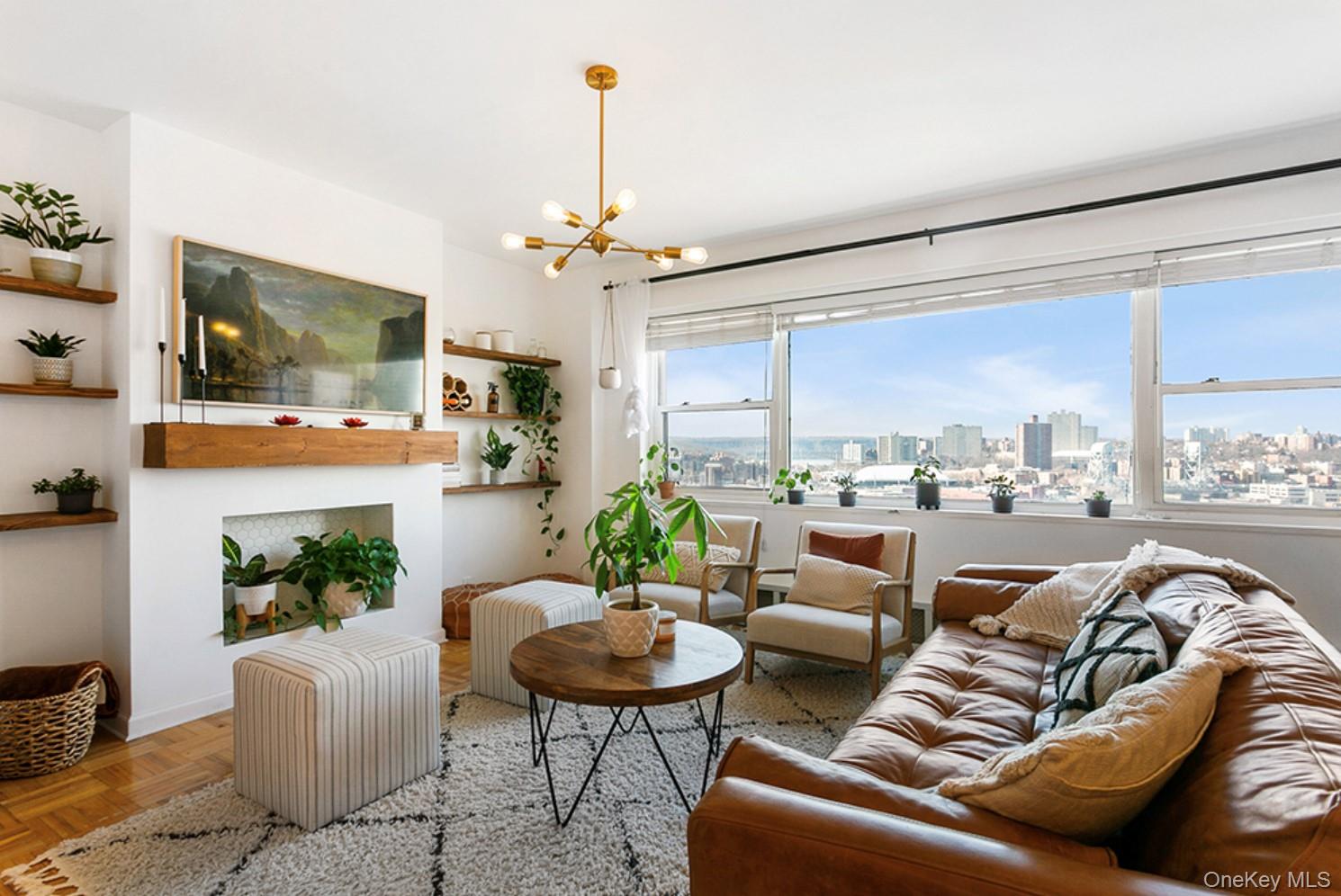 4 Fordham Hill Oval Unit 8C