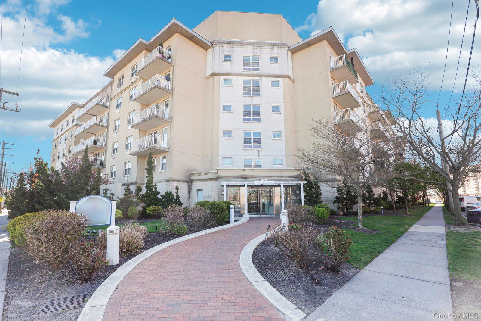 260 Beach 81st St Unit 2D