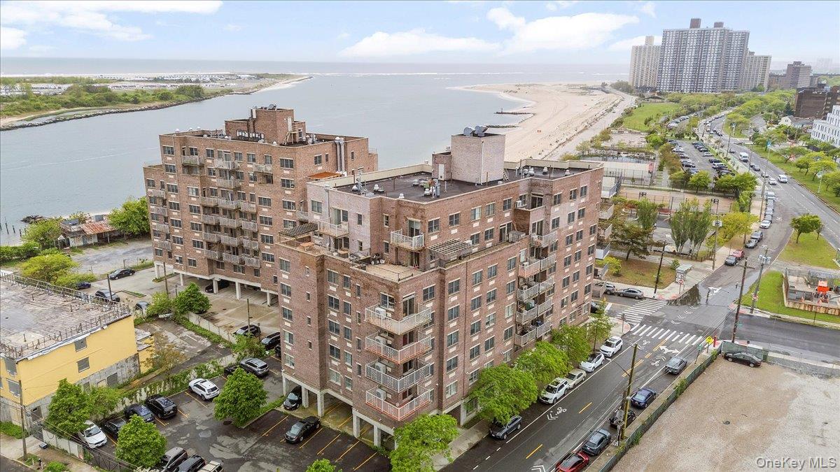 156 Beach 9th St Unit 4D