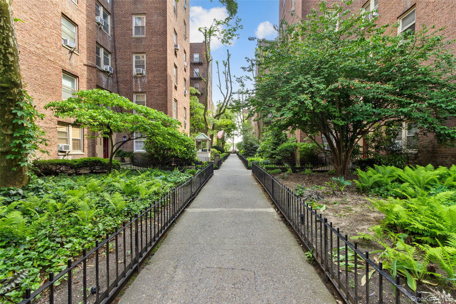 4310 48th Ave Unit 6R