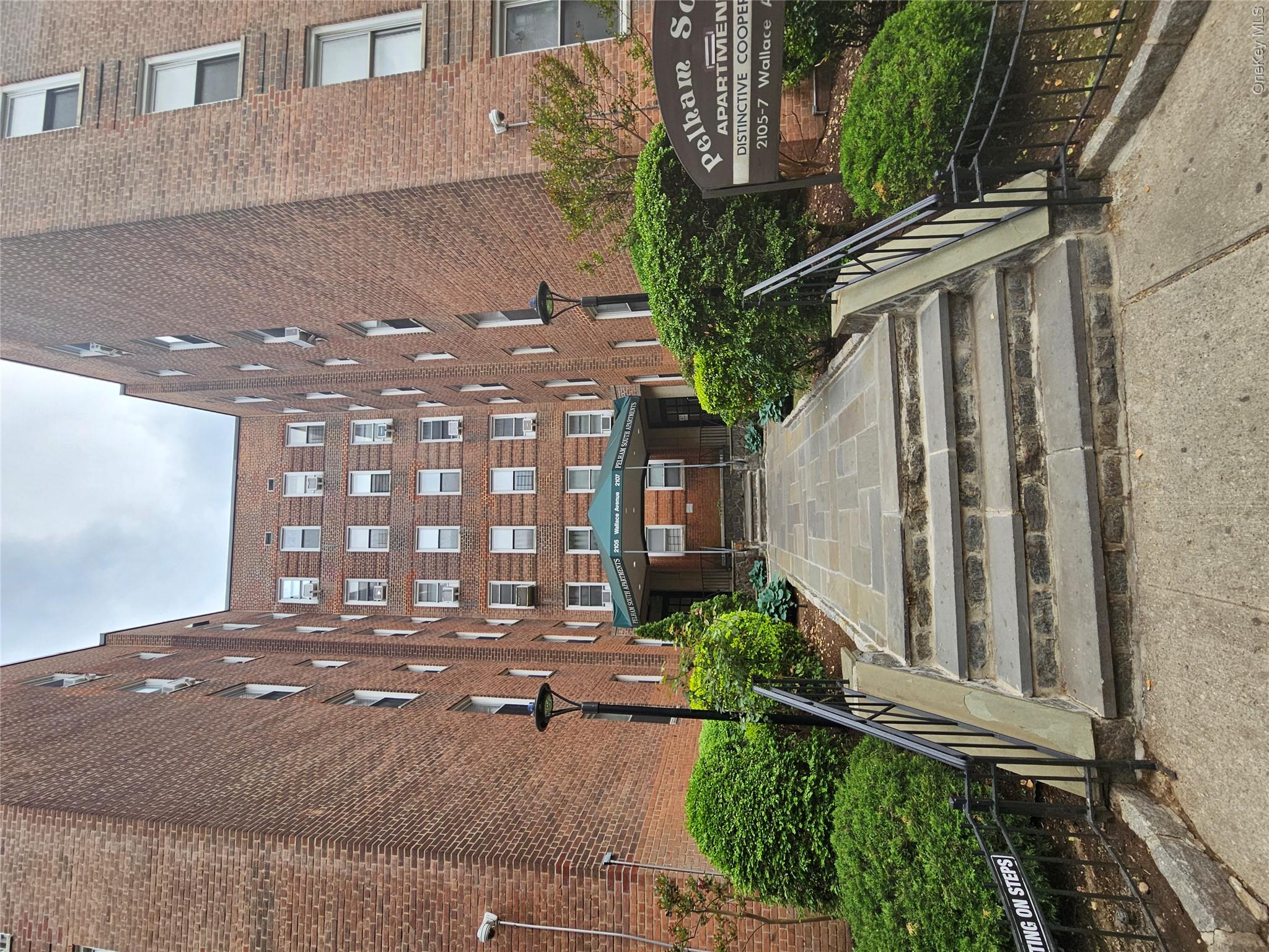 2107 Wallace Ave Unit 4D