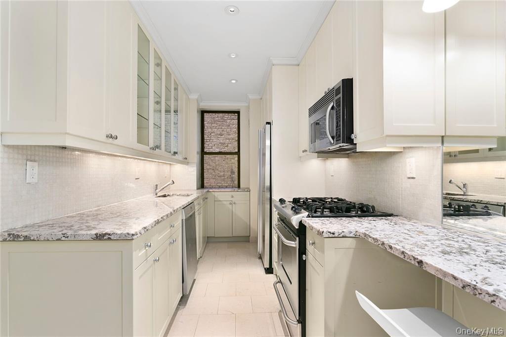 595 W End Avenue Unit 3D