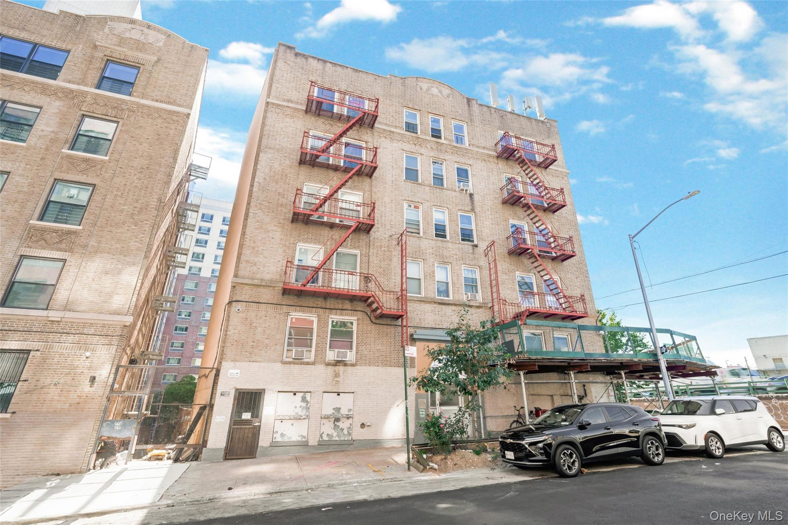 1898 Longfellow Ave Unit E4