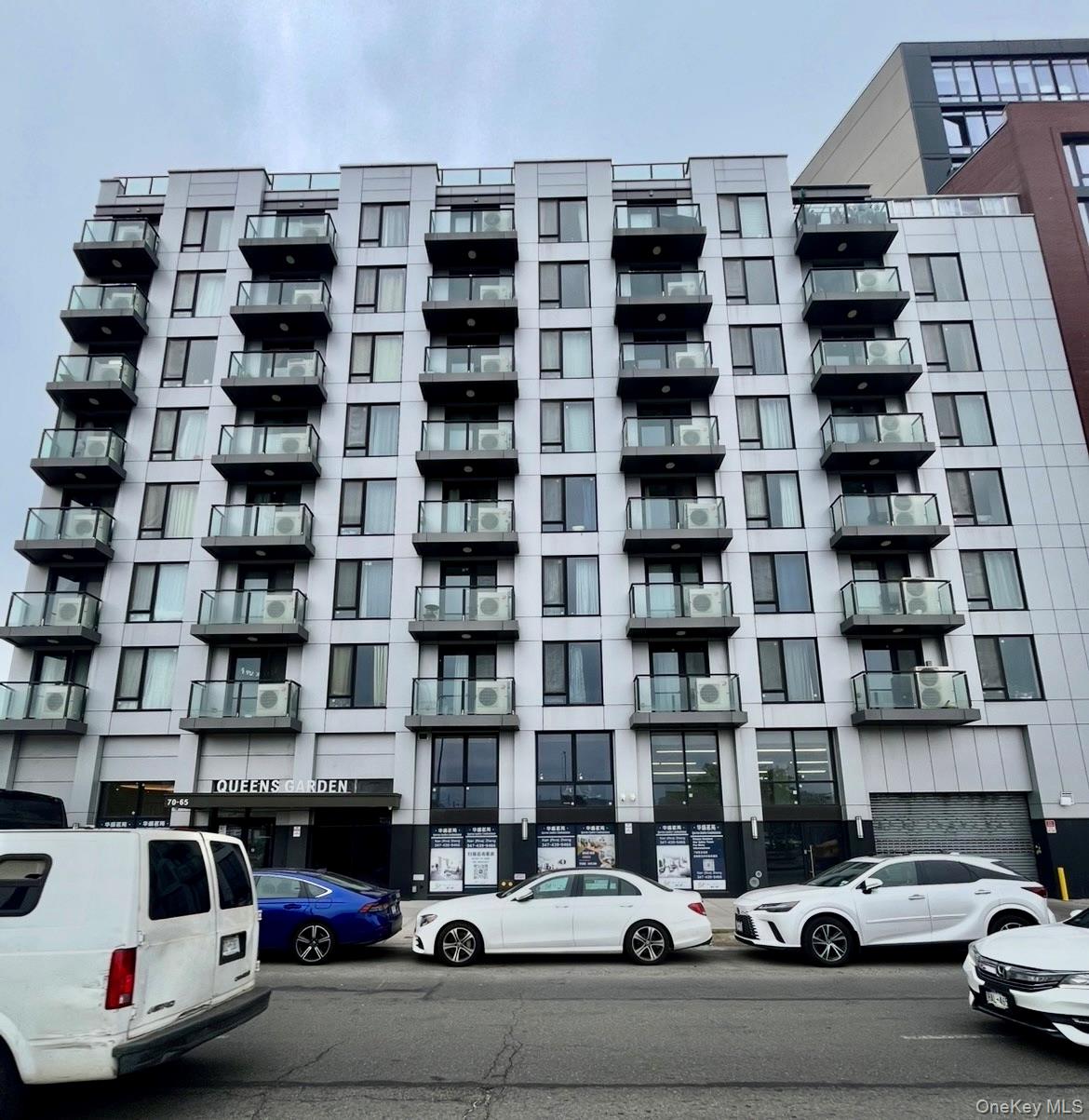 7065 Queens Blvd Unit 6L