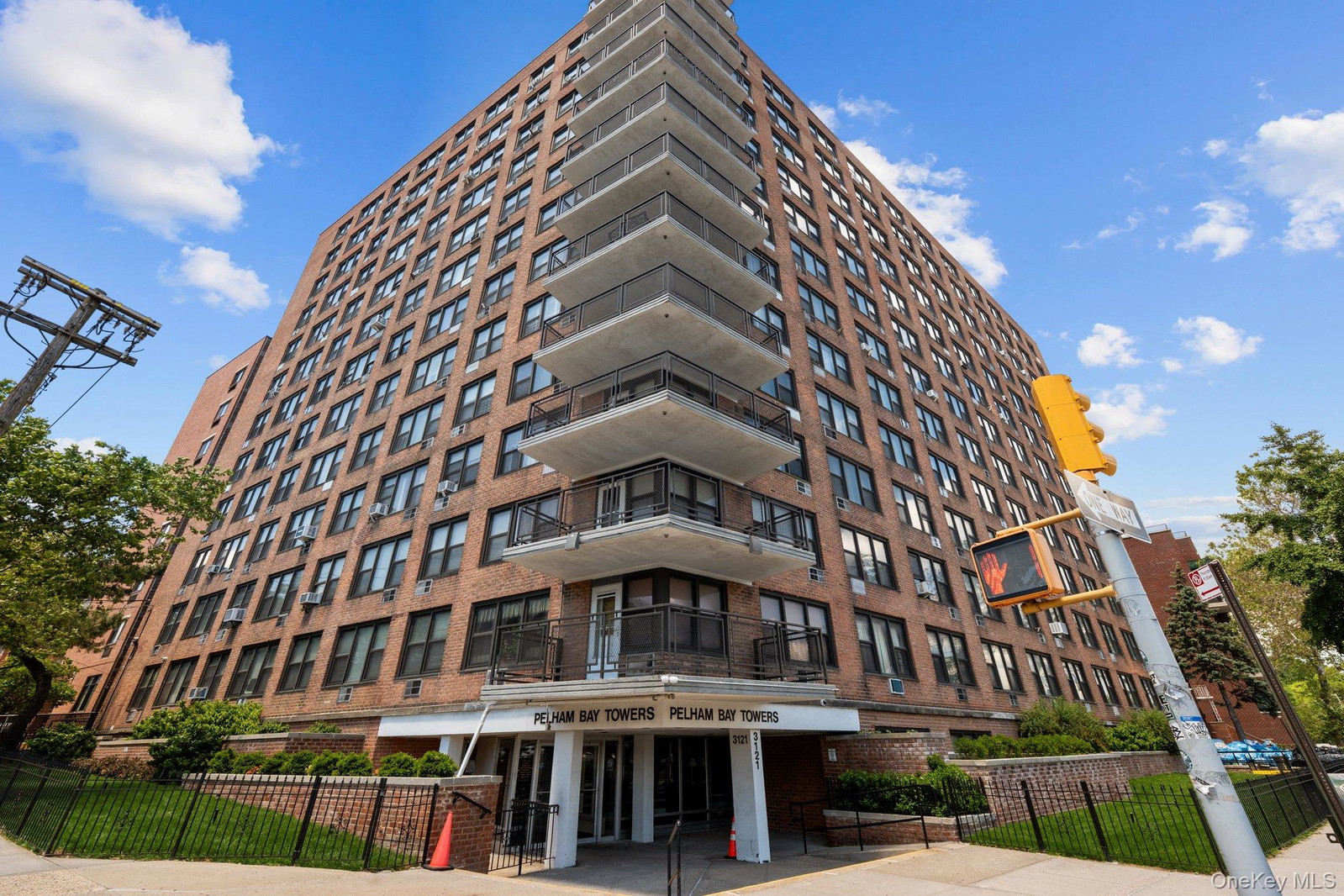 3121 Middletown Rd Unit 8A
