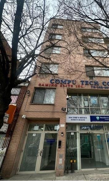 4024 76th St Unit 3B