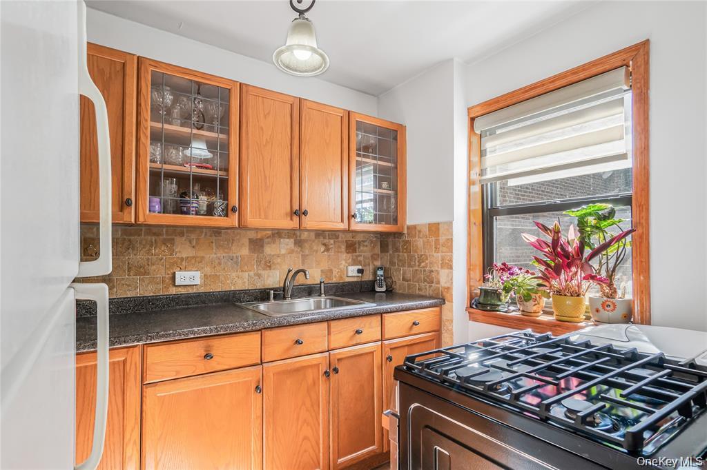 21812 43rd Ave Unit 2E