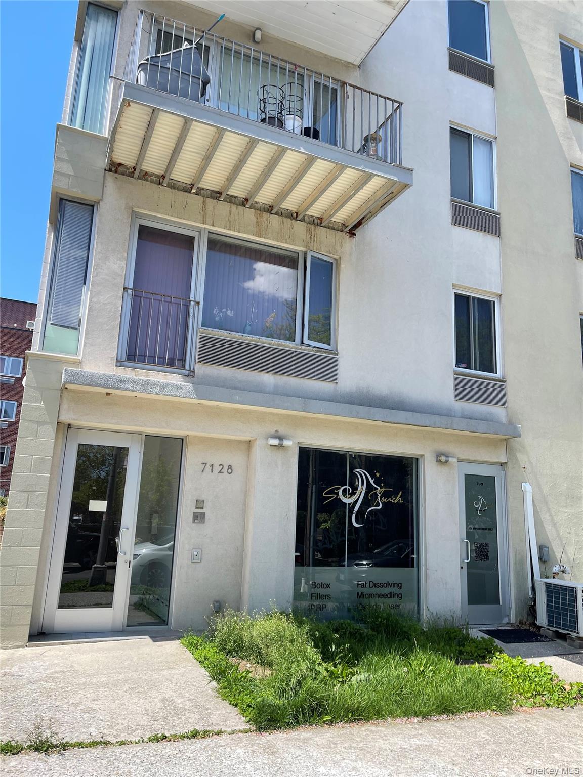 7128 163rd St Unit 3B